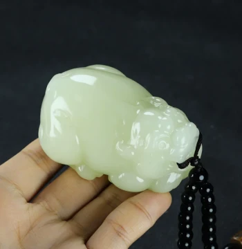 Xinjiang Hetian Jade Pixiu Handheld Ornament, Natural Green-White Jade Wealth-Attracting Pixiu, Mutton Fat Seed Material Hand Play Piece