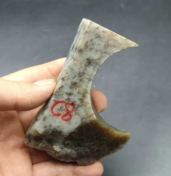 Xinjiang Hetian Jade Raw Stone Material, Bracelet Offcuts and Scraps, Qiemo Sugar Jade C8 Carving Pendants and Charms