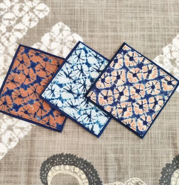 Yunnan Handmade Tie-Dye Fabric Coasters, Teapot Mats, Heat Insulation Pads, and Tea Table Ornaments: Natural Plant Dye
