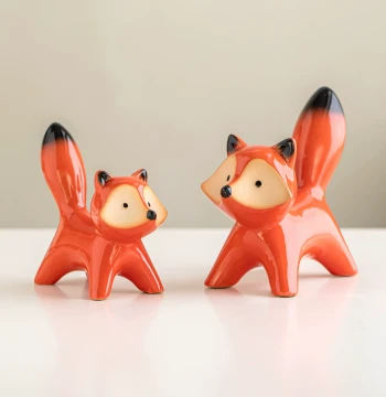 Jingdezhen Handmade Ceramic Fox Figurine - Creative Home Decor for Living Room or Entryway, Perfect Couple or Wedding Gift