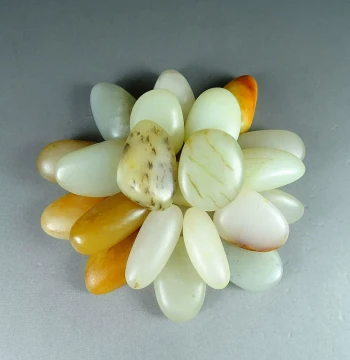Xinjiang Hetian Jade Seed Material Rough Stone, White Jade, Green-White Jade, Blue-Flower Jade, Jasper, Ink Jade Pendants, 48 RMB Each, Choose Any V