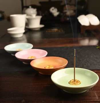 Compact Portable Ceramic Incense Burner: Minimalist Handmade Incense Holder for Indoor Home Use with Agarwood Stick Socket