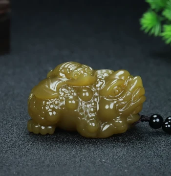 Xinjiang Hetian Sugar Jade Fortune Toad Hand Piece - 'Fortune and Wealth Combined' Jade Ornament with Entwined Riches Design