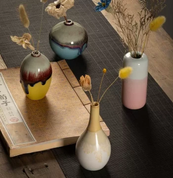 Jingdezhen Retro Artistic Ceramic Small Vase for Hydroponic Plants, Desktop Ornament, Indoor Handmade Tabletop Decorative Flower Vessel