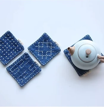 Lanxu Bai Ethnic Tie-Dye Square Coaster, Plant-Dyed Blue Dyed Fabric Coaster, Handmade Tie-Dye Tea Mat