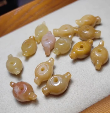 Natural Yellow Dragon Jade Teapot Pendant Handmade DIY Jewelry Accessories Materials Creative Carved Jade Niche Accessory