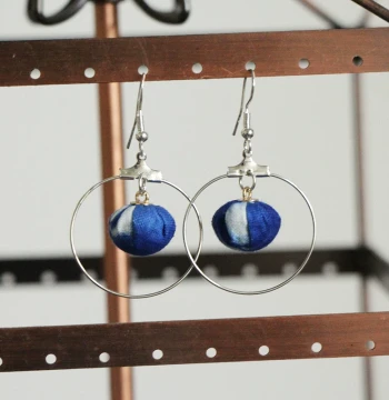 Wholesale Yunnan Handmade Fabric Earrings Tie-Dye Blue Drop Earrings Ethnic Style Frog Button Flower Blue Jewelry