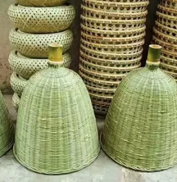 Bamboo Woven Bee Catching Cage, Handmade Enlarged Bee Trap with Breathable Design for Honeybees