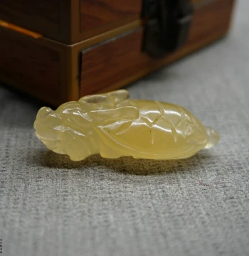 Natural Yellow Dragon Jade Dragon Head Turtle Pendant, Unisex Double-Sided Carved Jade Necklace, Charm, Jade Pei, Xuanwu Hanging Ornament