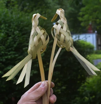 Handwoven Bamboo Fun Bird Craft - Paintable Ornament for Space Decoration & DIY Projects
