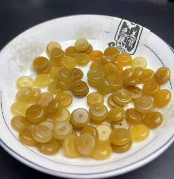 Natural Yellow Dragon Jade Peace Buckle Loose Beads Round Slice DIY Handmade Jade Accessories Small Spacer Beads Decorative Beads