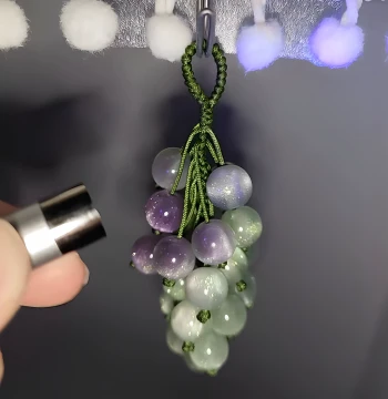 Grape Pendant UV Color-Changing Keychain Handmade DIY Finished Light-Change Bead Bag Ornament Car Decoration