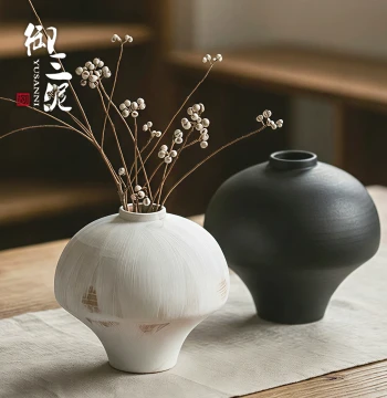 Yusanni Japanese Wabi-Sabi Style Pure Handmade Ceramic Vase Pottery Art Tea Room Homestay Entryway Ornament High-End Decoration