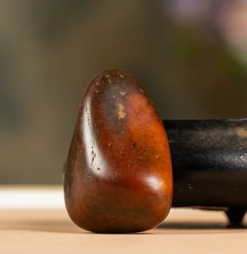 Red-Qin Hetian Jade Seed Material with Original Grain and Skin, Collectible Jade Artifact; Xinjiang Natural Hetian Jade Raw Stone Seed Material Handle Piece 57g