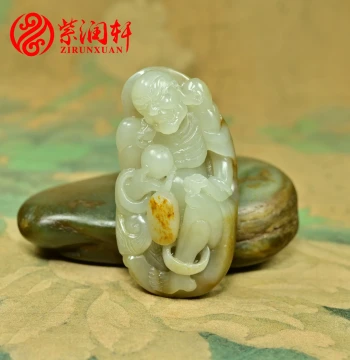 Zirunxuan Xinjiang Hetian Jade Green-White Seed Material Multi-Treasure Arhat Hand Piece Gold-Sprinkled Skin Single Seed Pendant Heirloom Grade