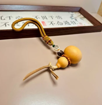 Gourd Car Hanging Ornament Peace Hanging Decor Rearview Mirror Interior Car Hanging Decoration Handmade Creative Car Home Pendant