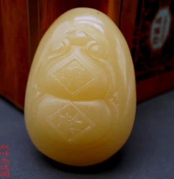 Natural Beige Jade Fortune Gourd Hand Piece - Yellow Dragon Jade Palm Play Ornament for Men, Symbolizing Fortune, Prosperity, and Longevity