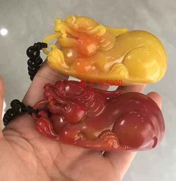 Yellow Dragon Jade Mythical Beast Handle Piece Imitation Shoushan Stone Pixiu Hand Piece Wealth Attracting Pi Xiu Play Piece Jade Auspicious Beast Small Ornament