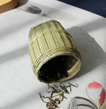 Handmade Bamboo Tea Strainer: Mini Woven Basket with Green Bamboo Skin for Collection and Craft