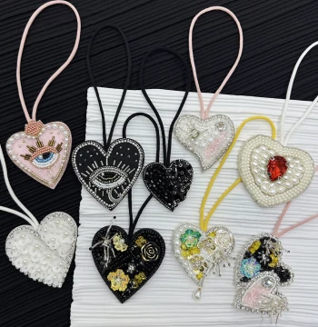 Heart Pendant, Handmade Beaded with Pearl and Rhinestone, Black and White, for Handbags