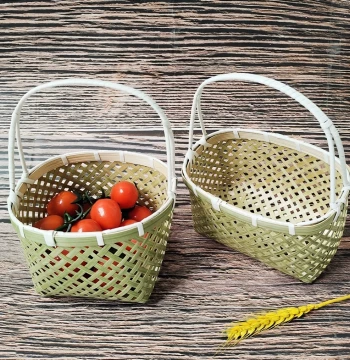 Small Bamboo Basket Small Bamboo Container Woven Bamboo Flower Basket Bamboo Products Mini Handheld Woven Storage Handmade Hollow Decorative Basket