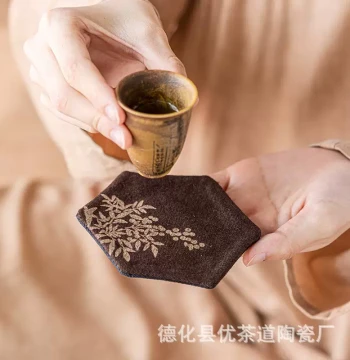 Direct Sales New Arrival Handmade Tie-Dye Hexagonal Coaster Teacup Holder Fabric Pot Stand Tea Mat Tea Table Heat Insulation Tea Ceremony Accessory