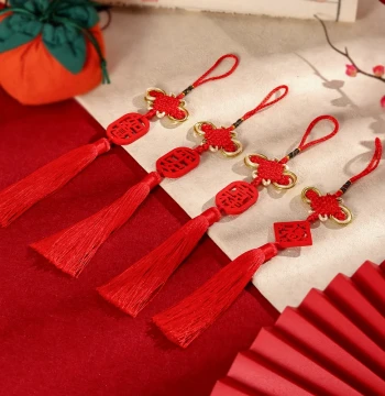 Small Chinese Knot Hanging Ornament - Wooden Festive New Year Hand-Braided Red Tassel Decoration for Door Handles and Cars
