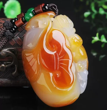 Chalcedony Agate Hand Play Piece Ruyi Pi Xiu Jade Handheld Ornament Pendant Men's Jade Play Piece with Certificate