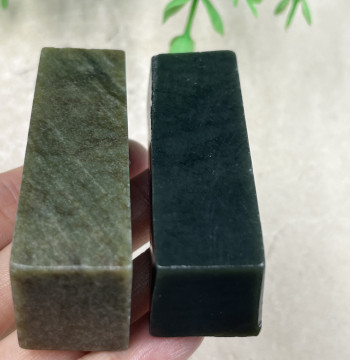 Price for 2 Pieces: Xinjiang Hetian Green Jade and Sugar Jade Seal Handle Pieces, Scrap Materials, Paperweights, Jade Scraps with Free Shipping