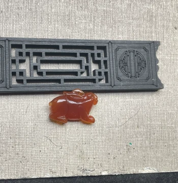 Longciyuan Authentic Agate Jujube Red Rabbit Zodiac Pendant and Hand Piece