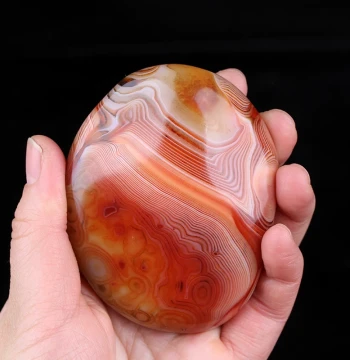 Natural Banded Agate Hand Piece Crystal Raw Stone Jade Ore Portable Plaything Red Stone Ornament