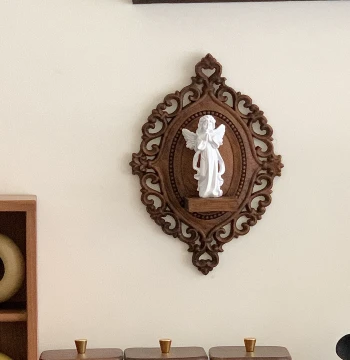 Atmospheric Soft Furnishing Wall Ornament, Handmade Plaster Wood Carving Personalized Hanging Decor, Homestay Retro Niche Restaurant Wall Art