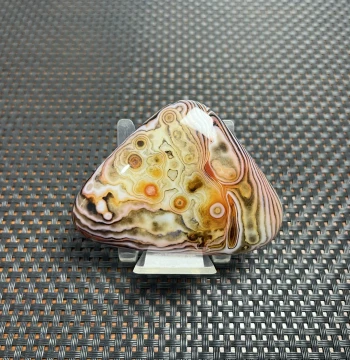 A19 Natural Light Luxury Seven-Color Striped Agate Raw Stone Rain Flower Stone Figurine Stone Bathtub Stone Hand Piece Ornament