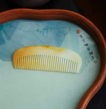 Natural Xinjiang Hetian Jade Factory Store, Russian Old Material with Clever Sugar Color, Minimalist Plain Surface Jade Comb Hand Piece