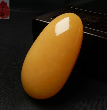 Natural Jade Raw Stone Hand Piece, Beige Jade Palm Stone, Premium Men's Gift, Unpolished Yellow Jade Play Stone