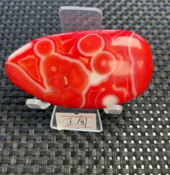 A37 Natural Light Luxury Seven-Color Texture Sardonyx Raw Stone Yuhua Stone Figurative Stone Bathtub Stone Hand Piece for Appreciation