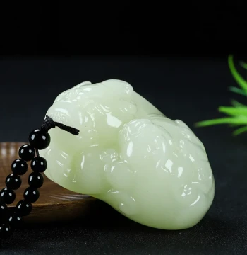 Xinjiang Hetian Jade Wealth-Attracting Pixiu Hand Piece - Green-White Jade Parent-and-Child Divine Beast Pixiu Ornament for Palm Play and Small Display