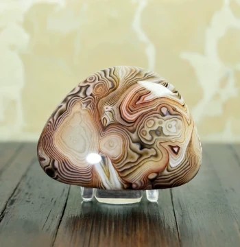 A15 Natural Light Luxury Seven-Color Striped Agate Raw Stone Rain Flower Stone Figurative Stone Bathtub Stone Hand Piece Ornament