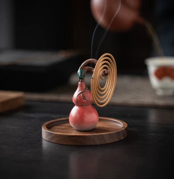 Fulu Ceramic Mini Gourd Hanging Incense Holder, Creative Coil Incense Burner for Sandalwood and Agarwood, Home Aromatherapy Decor