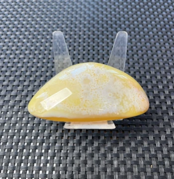 A31 Natural Light Luxury Seven-Color Striped Agate Raw Stone, Yuhua Stone, Figurative Stone, Bathtub Stone, Hand Piece for Appreciation