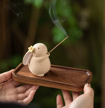 Retro Cute Rabbit Line Incense Burner - Ceramic Incense Holder for Home Indoor Aromatherapy, Healing Style Incense Lighting Device