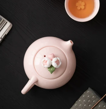 Mutton Fat White Porcelain Xishi Teapot, Kung Fu Tea Set, Single Large Hand-Sculpted Floral Ceramic Pot for Women's Home Brewing