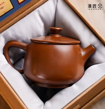 [Dianjiang Flagship Store] Yunnan Jianshui Purple Pottery Teapot, Pure Hanwa Style Handmade Brewing Pot, Large Capacity for Home Use, Non-Zisha