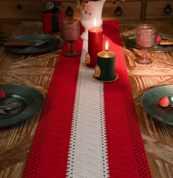 Christmas Red and Green Crocheted Cotton Table Runner, American French Dining Table Decor, Long Placemat, Cutlery Mat, Table Pad Cloth, Tea Mat