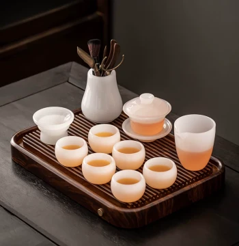 White Jade Glazed Glass Tea Set, Premium Lightweight High-End Kung Fu Tea Cup Set with Gaiwan, Ideal for Home and Office Gift Boxes
