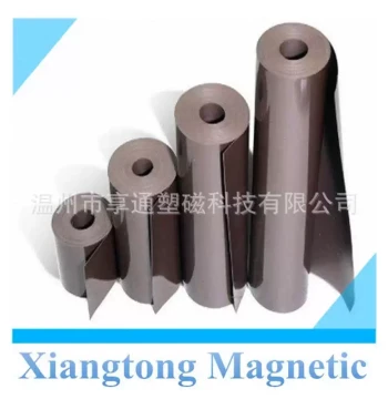 Black Rubber Flexible Soft Magnetic Sheet with Adhesive Backing, Roll Iron Powder for Eyelashes, Magnetic Patches, Wholesale