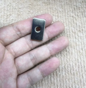 Rectangular Countersunk Hole Strong Magnet 24.5*14.5*3mm Rectangular Magnet Strong Magnetic Steel