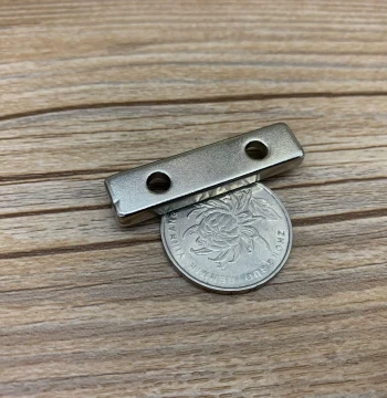 Rectangular Drilled Magnet Double Countersunk Hole Strong Magnet 40*10*5mm Rectangular Magnet Steel