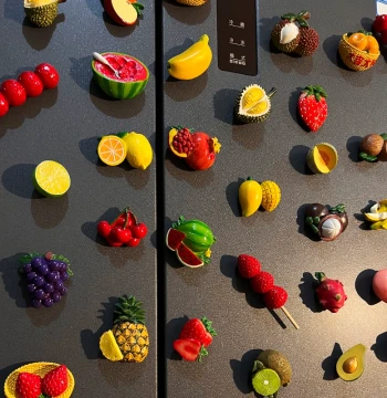 Creative Fruit Refrigerator Magnets, 3D Watermelon, Strawberry, Banana, Durian Decorative Magnetic Stickers and Memo Notes