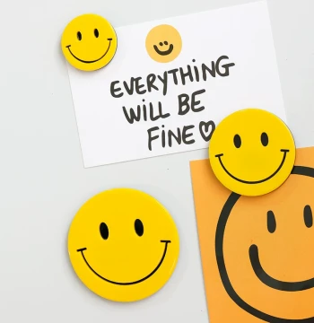2025 New Smile Face Refrigerator Magnets: Personalized Creative Message Boards with Cartoon Magnetic Design